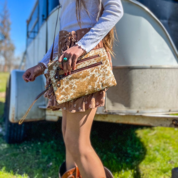 Light brown cowhide purse